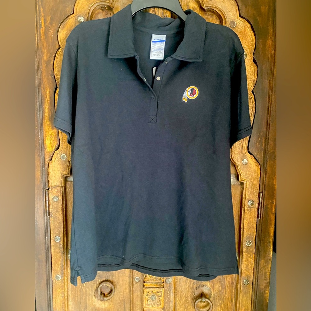 NFL team apparel Washington Redskins. Size XL 100% cotton polo. Golf